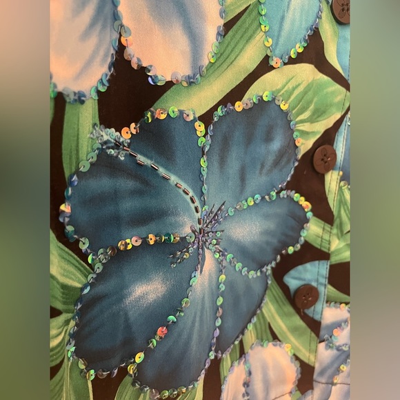 Drapers and Damon’s buttoned top S: petite L​ - Picture 4 of 6